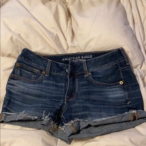 American Eagle ‘Shortie’ Shorts